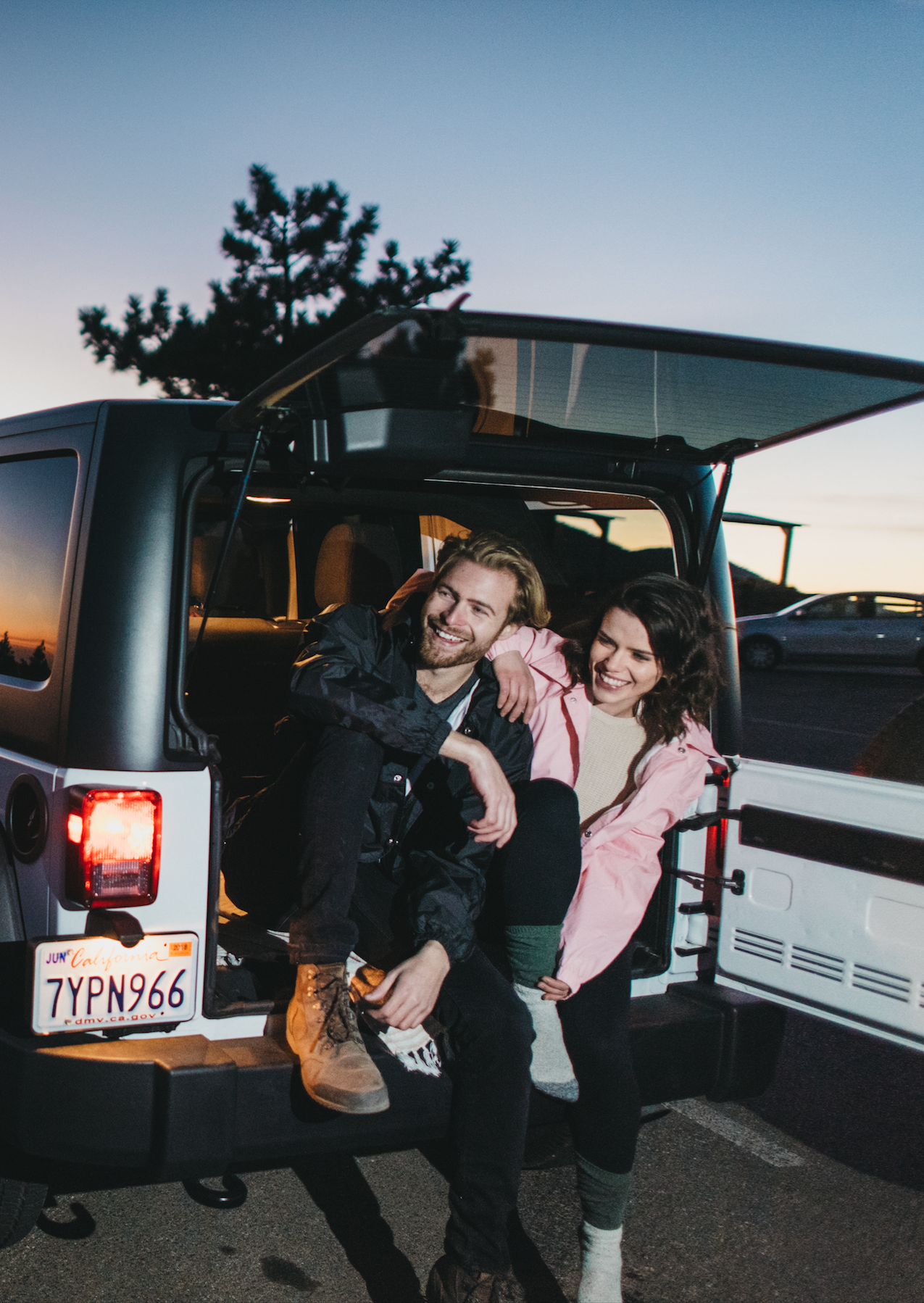 3203 100% Water Resistant Nylon Coach Jacket